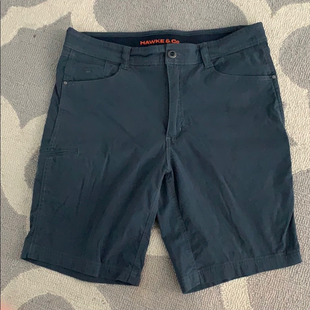 Slim Cut Men’s Bermuda Shorts
